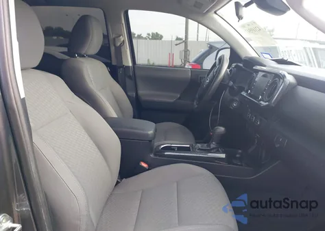 2022 Toyota Tacoma Double Cab z USA, uszkodzony, nr VIN 3TYAX5GN5NT037312